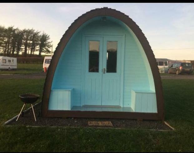 Meadow Glamping Hotel Carmarthen Exterior foto